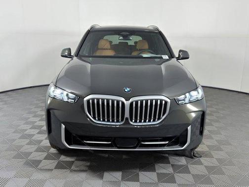 Gray Metallic 2026 BMW X5 sDrive40i