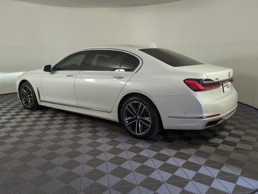 2021 BMW 750 i xDrive