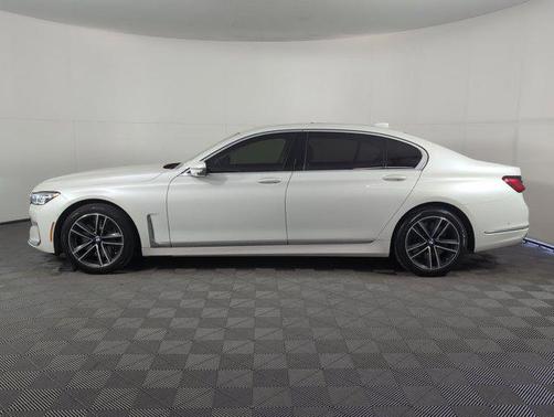 2021 BMW 750 i xDrive