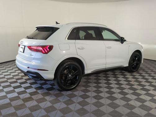 2020 Audi Q3 45 S line Premium