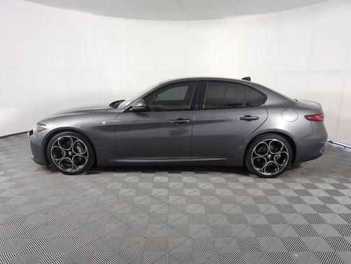 2022 Alfa Romeo Giulia Ti