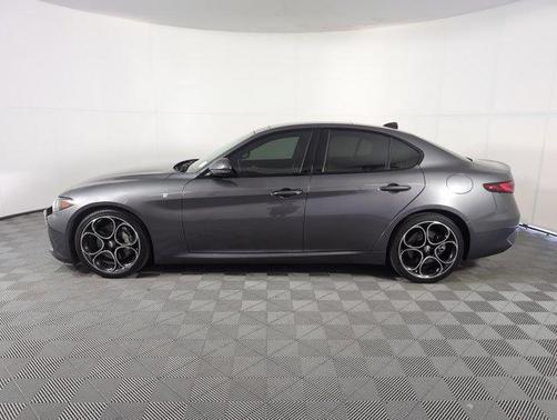 2022 Alfa Romeo Giulia Ti