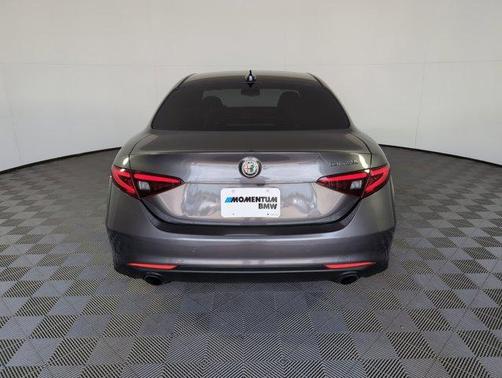2022 Alfa Romeo Giulia Ti