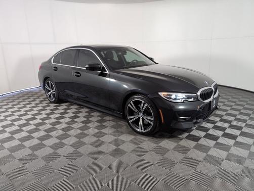 2019 BMW 330 i