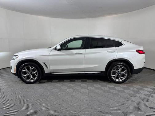 2024 BMW X4 xDrive30i
