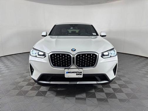 2024 BMW X4 xDrive30i