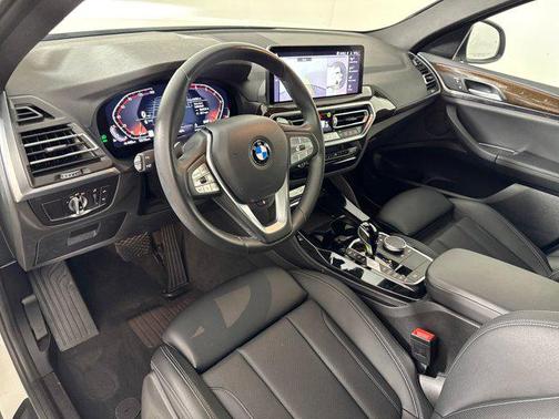 2024 BMW X4 xDrive30i