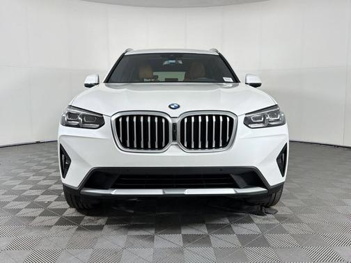 Mineral White Metallic 2024 BMW X3 xDrive30i