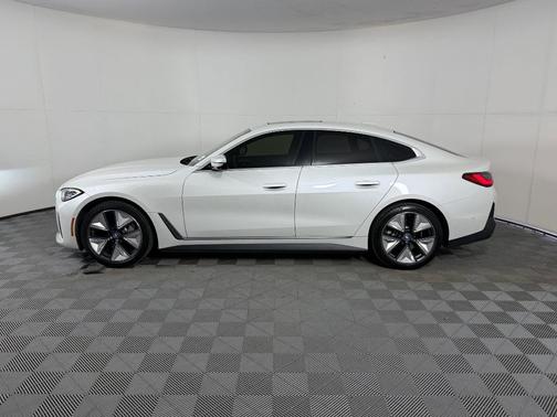 Mineral White Metallic 2023 BMW i4 Gran Coupe eDrive35