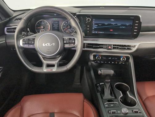 2022 Kia K5 GT-Line