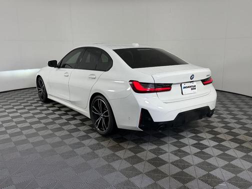 Alpine White 2023 BMW 330 i