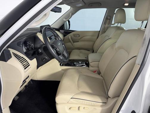 Moonstone White 2022 INFINITI QX80 Luxe
