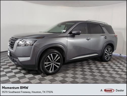 2023 Nissan Pathfinder Platinum