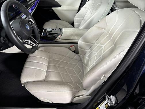 2024 BMW i7 xDrive60