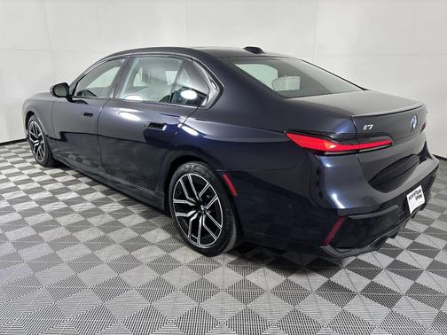 2024 BMW i7 xDrive60