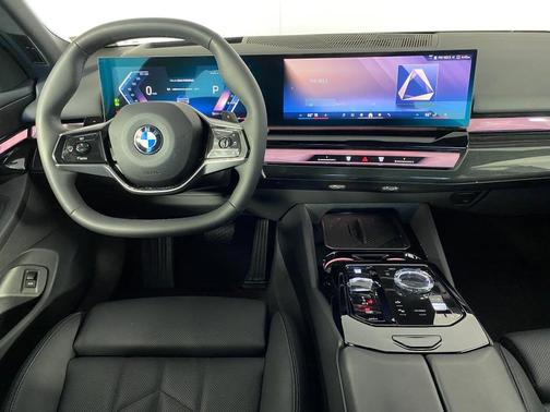 2025 BMW 540 i xDrive