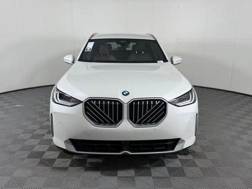 Mineral White Metallic 2026 BMW X3 30 xDrive