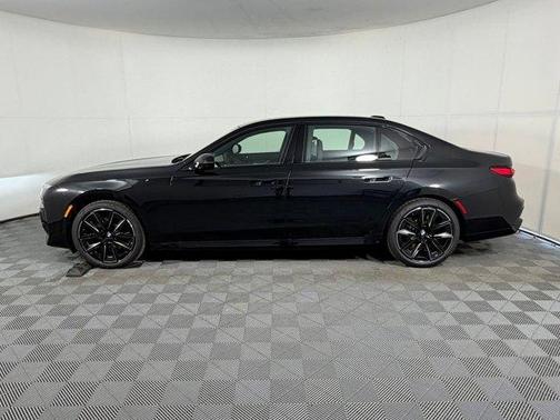 2026 BMW 760 760i xDrive