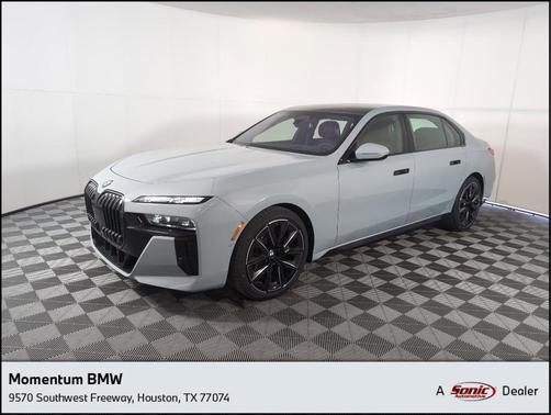 2025 BMW 760 760i xDrive