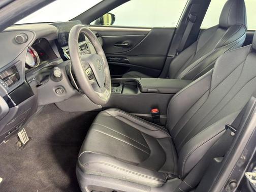 2023 Lexus ES 350 F SPORT Handling