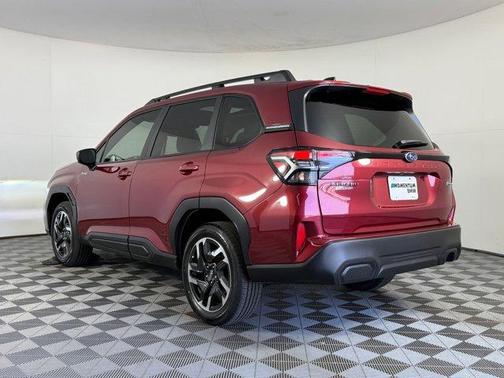 2025 Subaru Forester Hybrid Premium Hybrid