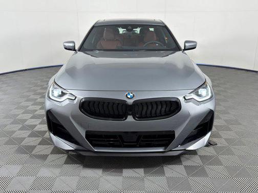 2026 BMW 230 i
