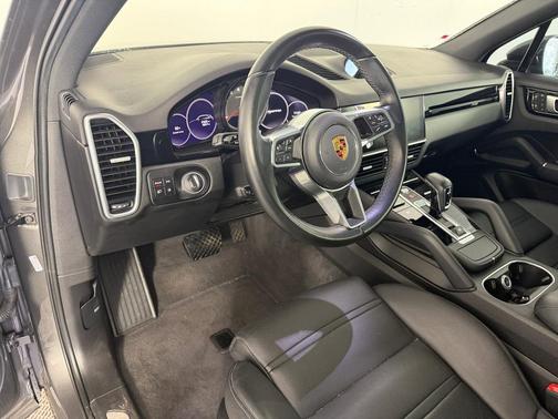 Gray 2022 Porsche Cayenne