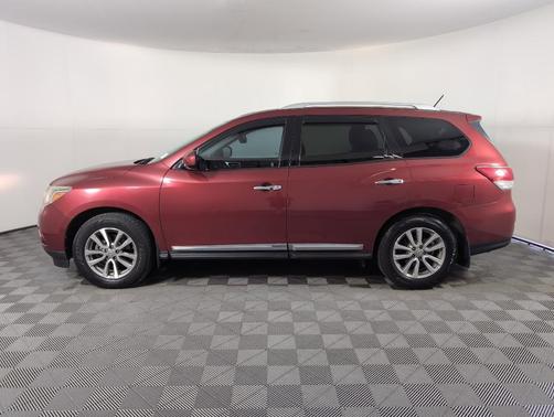 2016 Nissan Pathfinder SL