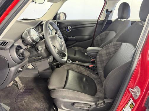 2016 MINI Hardtop Cooper