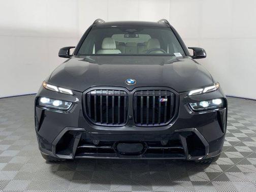 2026 BMW X7 M60i