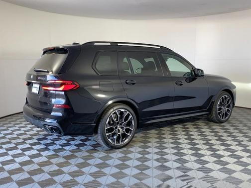 2026 BMW X7 M60i