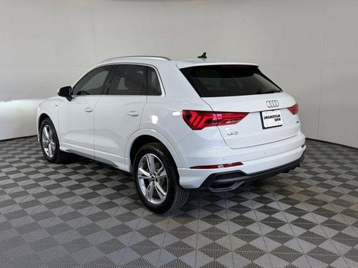 Glacier White Metallic 2023 Audi Q3 45 S line Premium Plus