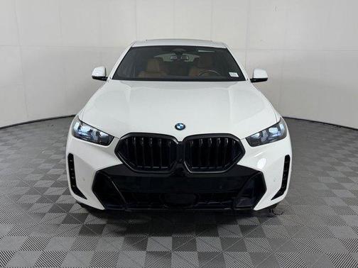 Alpine White 2025 BMW X6 xDrive40i