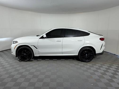 Alpine White 2025 BMW X6 xDrive40i