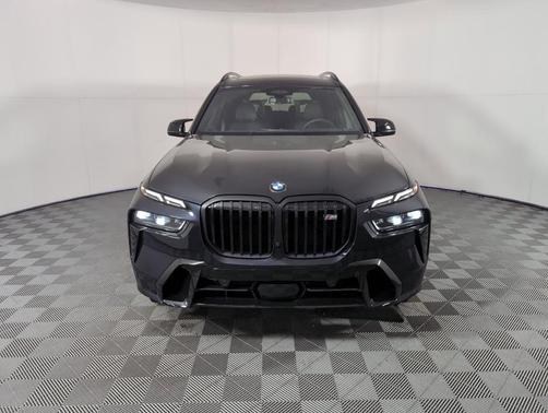 2026 BMW X7 M60i