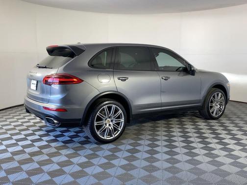 2017 Porsche Cayenne 