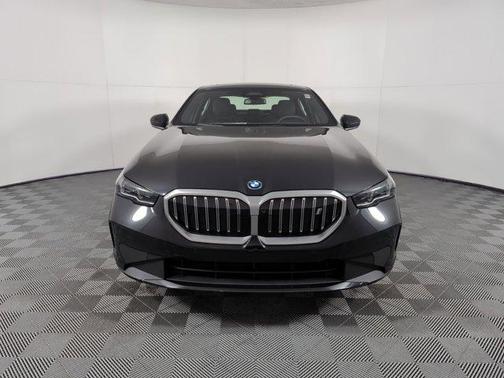 2024 BMW i5 eDrive40