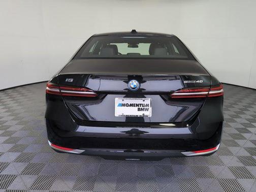 2024 BMW i5 eDrive40