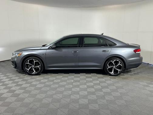 2020 Volkswagen Passat 2.0T R-Line