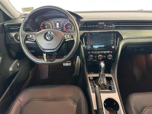 2020 Volkswagen Passat 2.0T R-Line