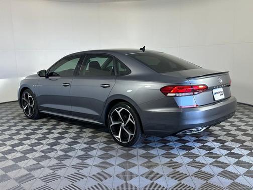 2020 Volkswagen Passat 2.0T R-Line
