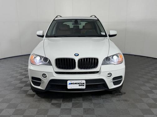 White 2013 BMW X5 xDrive35i Sport Activity
