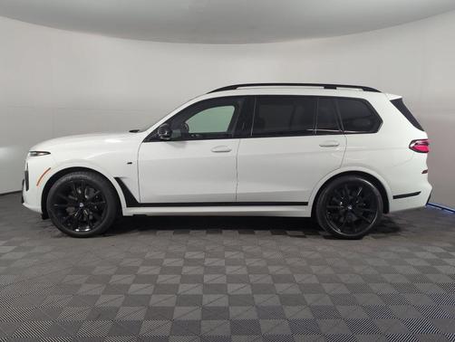 2026 BMW X7 M60i