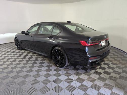 2022 BMW 750 i xDrive