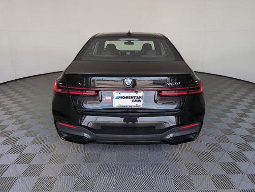 2022 BMW 750 i xDrive