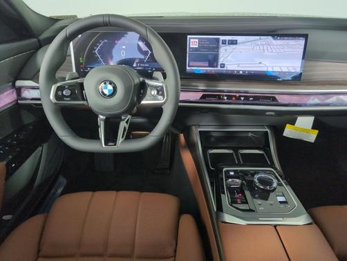2025 BMW 760 760i xDrive