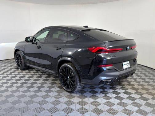 2026 BMW X6 M60i