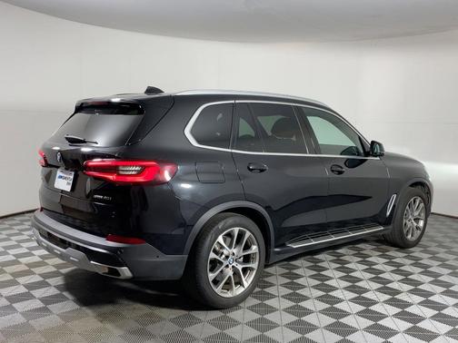 2023 BMW X5 sDrive40i