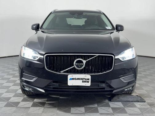 2021 Volvo XC60 T5 Momentum