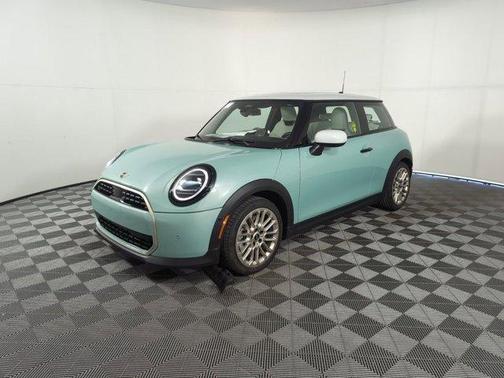 2025 MINI Hardtop 